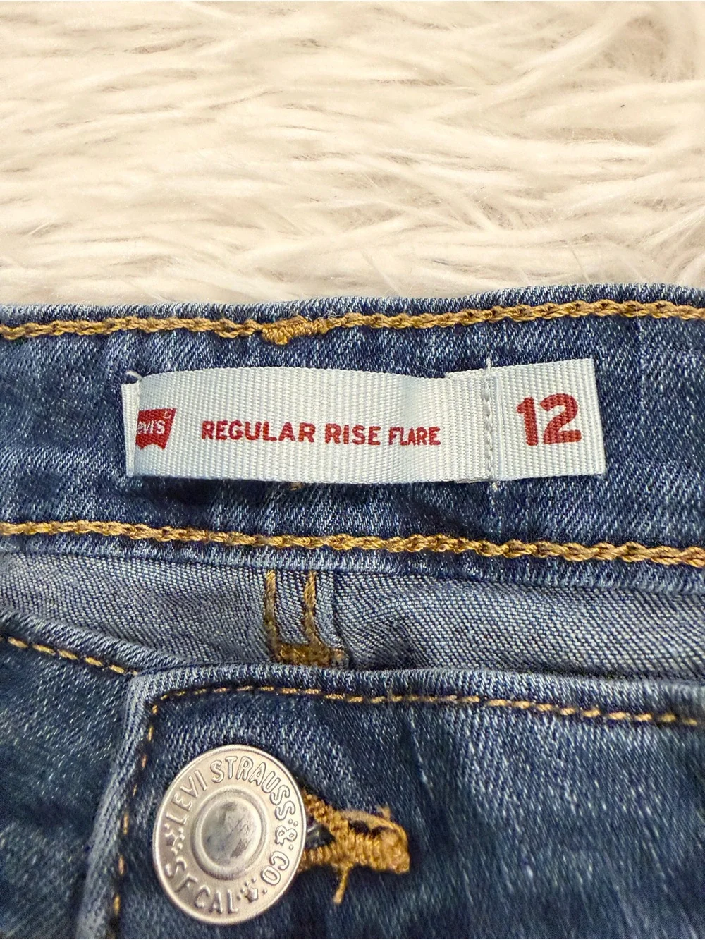 Levi’s Regular Rise Flare Patch Pocket Jeans Girls 12 Back to School
